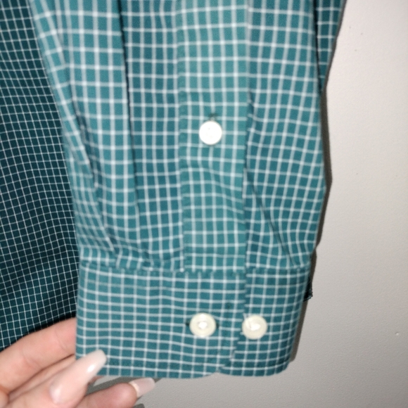 L.L. Bean 100% Cotton Wrinkle Free Traditional Fit Windowpane Pattern Sz. L-Reg - Picture 2 of 6